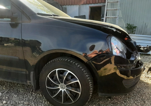 Volkswagen Polo cena 2200 przebieg: 125000, rok produkcji 2007 z Nasielsk małe 121